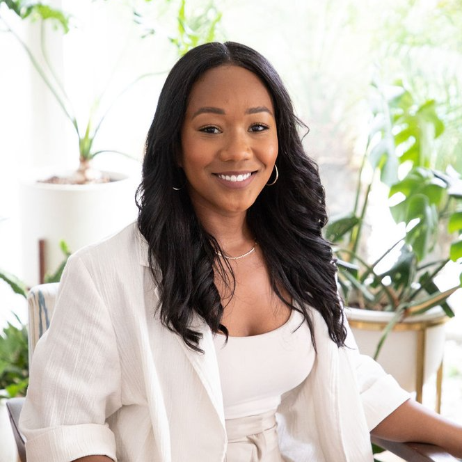 Black Individual Therapist in Los Angeles California - Camille Tenerife
